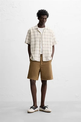 CHEMISE AVEC STRUCTURE À CARREAUX