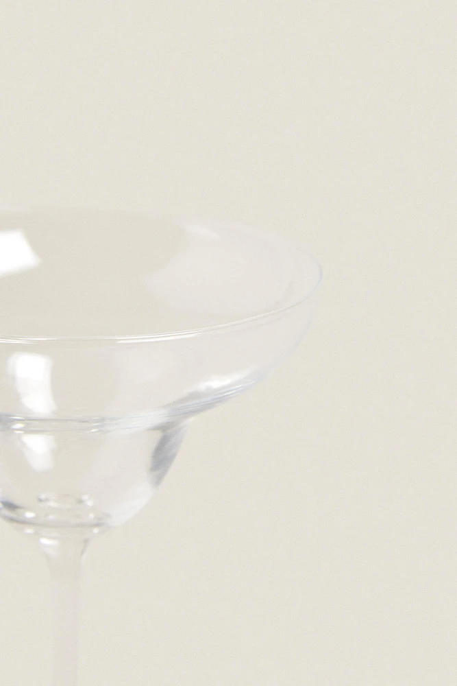 VERRE À PIED VERRE NON RECYCLABLE COCKTAIL