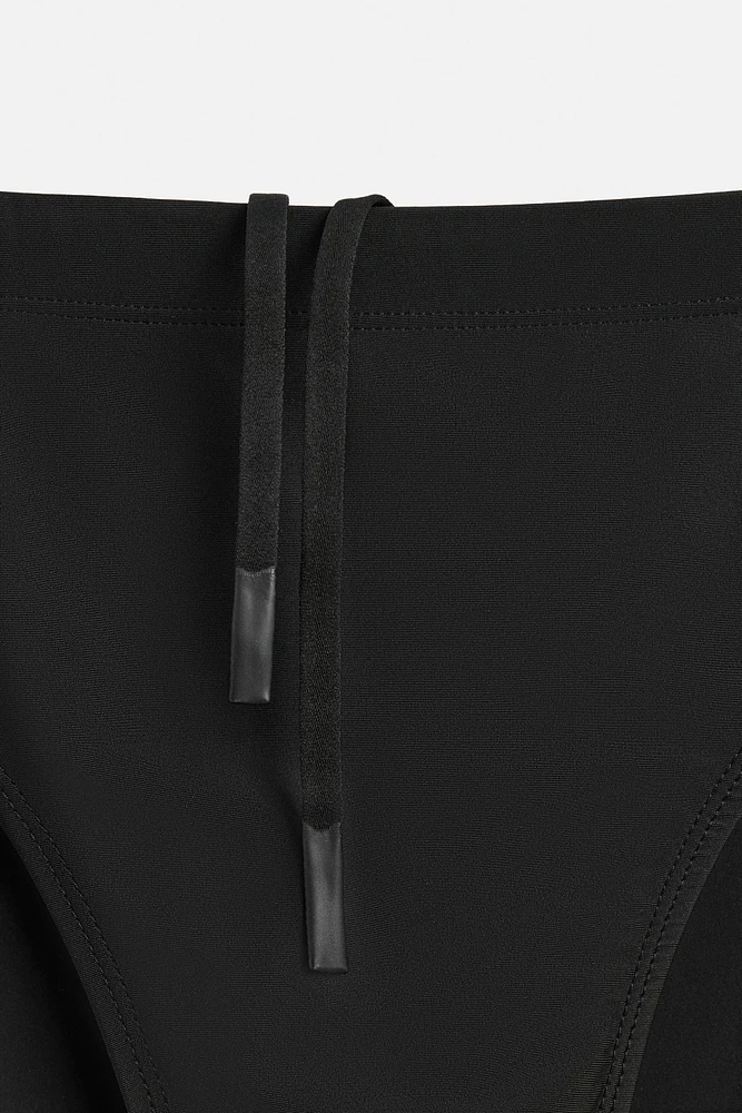 FITTED SWIM BRIEFS