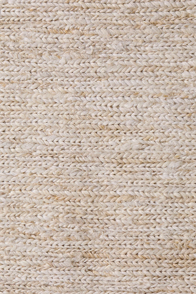 WOVEN JUTE RUG