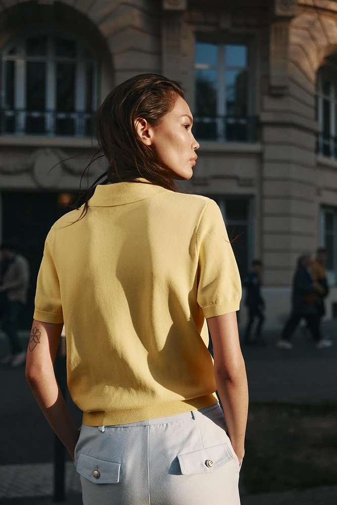 SHORT SLEEVE KNIT POLO TOP