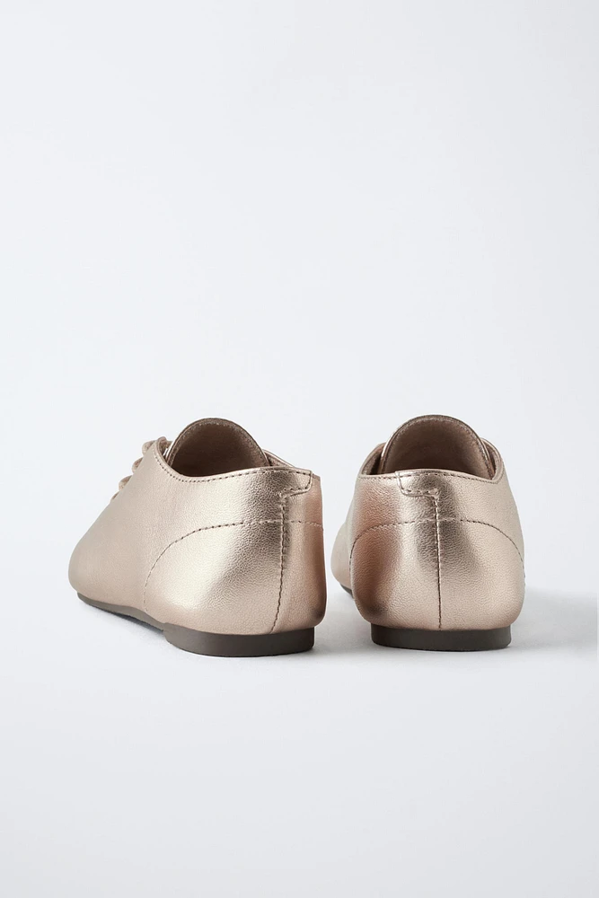 DERBYS EN CUIR