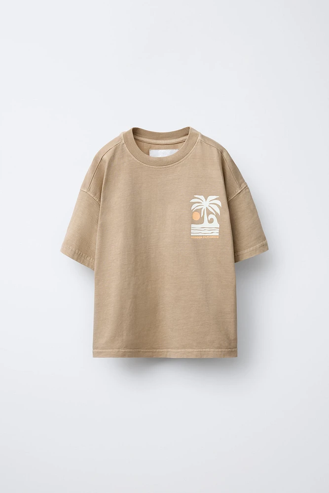 ENSEMBLE TEINT EN PIÈCE T-SHIRT IMPRIMÉ ET BERMUDA