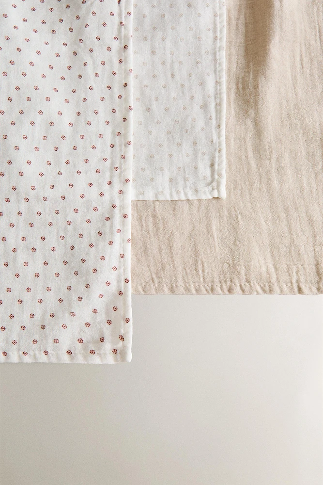 SET OF CHILDREN’S MINI FLORAL MUSLIN CLOTHS (SET OF 3)