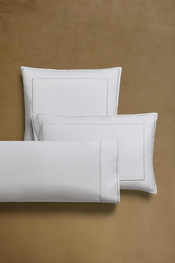 TAIE D’OREILLER SATIN FESTON
