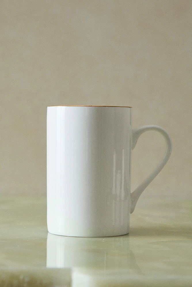 TASSE PORCELAINE BONE CHINA BORD