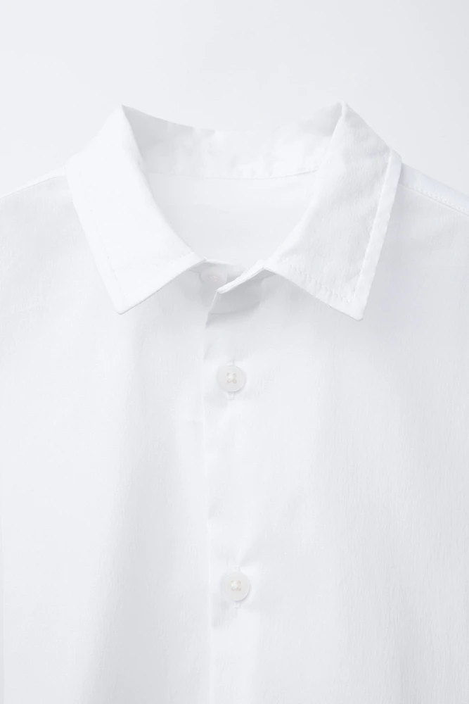 SUPER STRETCH SHIRT WITH REMOVABLE BOW TIE