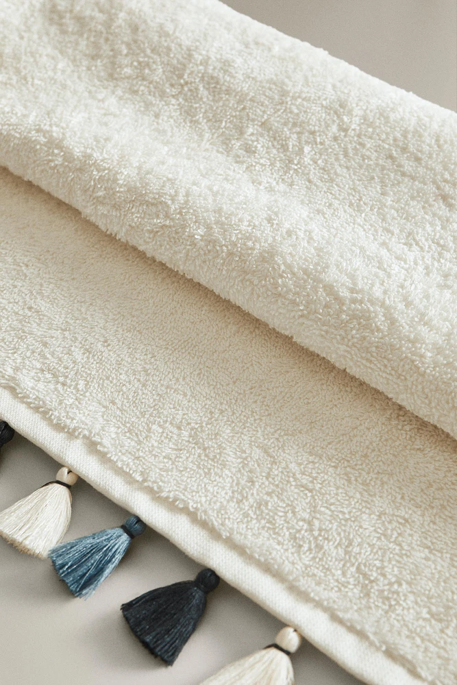 SERVIETTE DE BAIN POMPONS