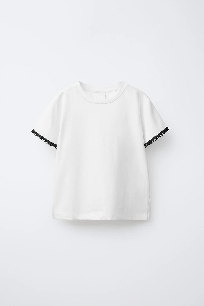 T-SHIRT WITH SMALL PEARLS