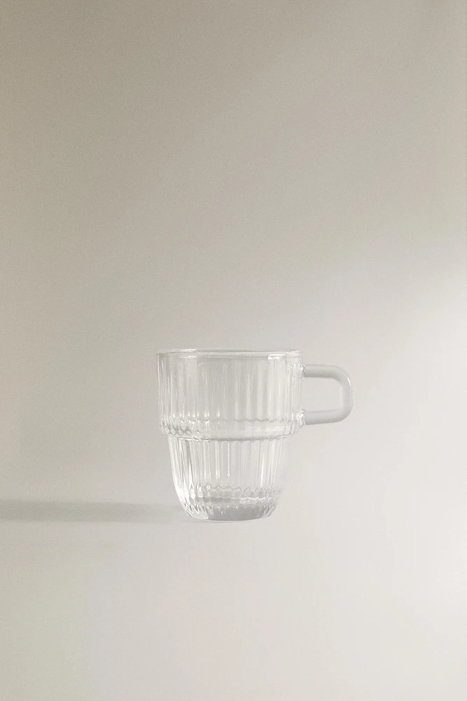 GLASS ESPRESSO CUP WITH A RAISED DESIGN
