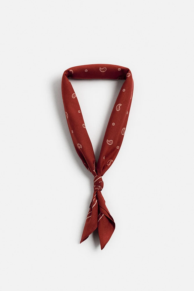 PAISLEY PRINT BANDANA