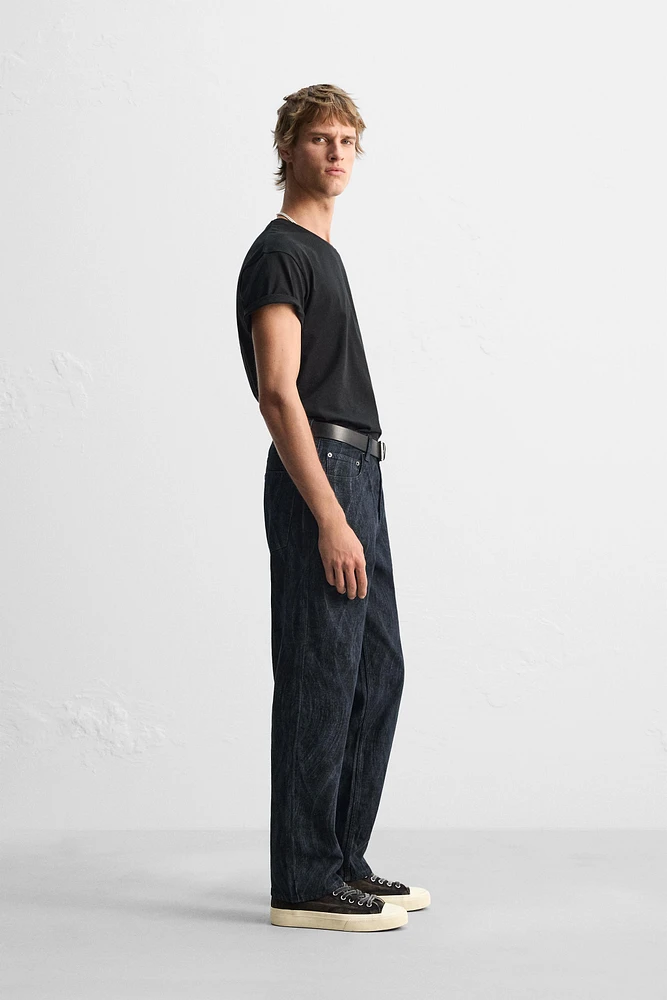 JEAN STRAIGHT FIT ESTAMPADO