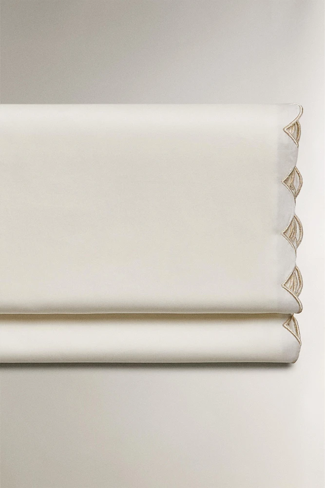 EMBROIDERED FLAT SHEET