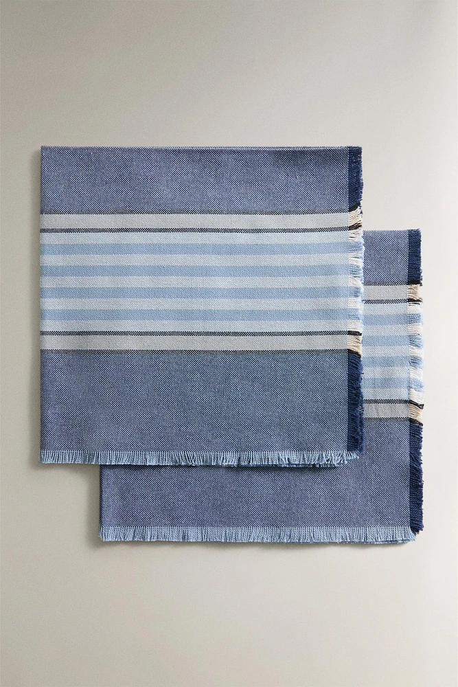 SET OF DYED THREAD STRIPED NAPKINS
