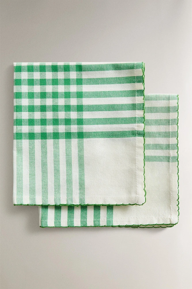 SET OF CHECK DYED COTTON NAPKINS