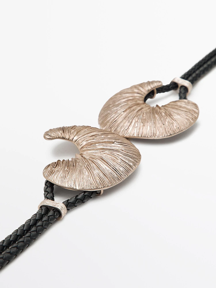 Ceinture en cuir avec boucle fossile