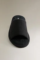 OPEN TERRYCLOTH BATHROOM SLIPPERS