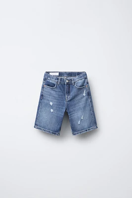TEXT PRINT WIDE DENIM SHORTS