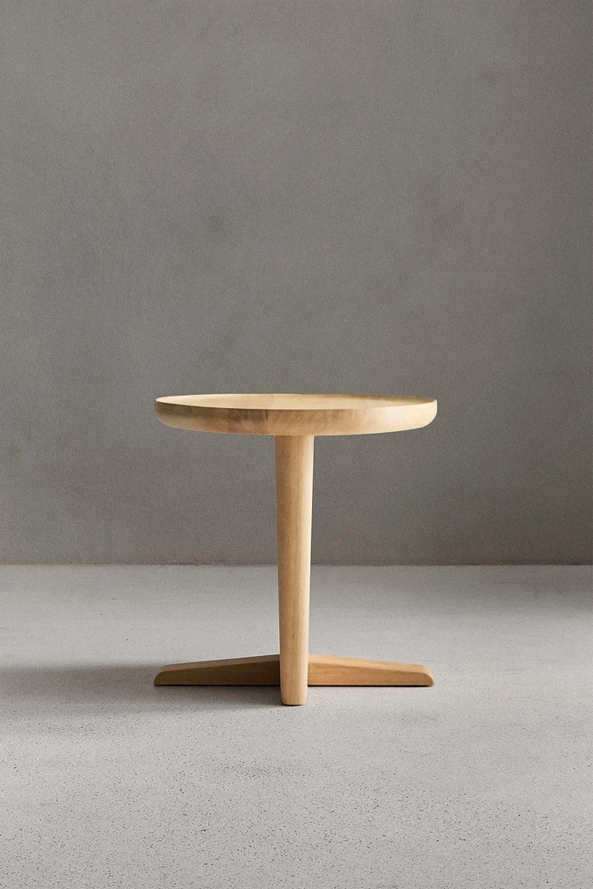SIDETABLE 03