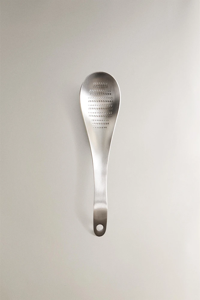STEEL GINGERBREAD GRATER