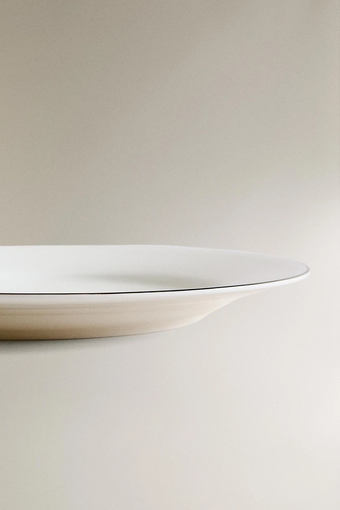 BONE CHINA DESSERT PLATE WITH BLACK RIM