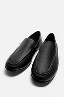 MOCASSINS EN CUIR
