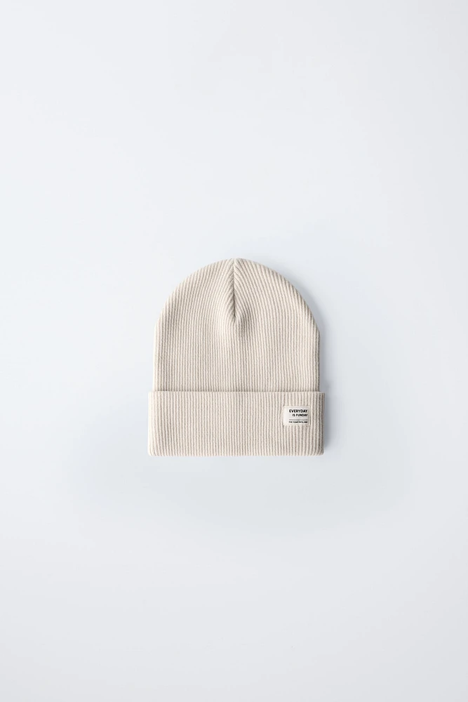 BONNET EN COTON CÔTELÉ