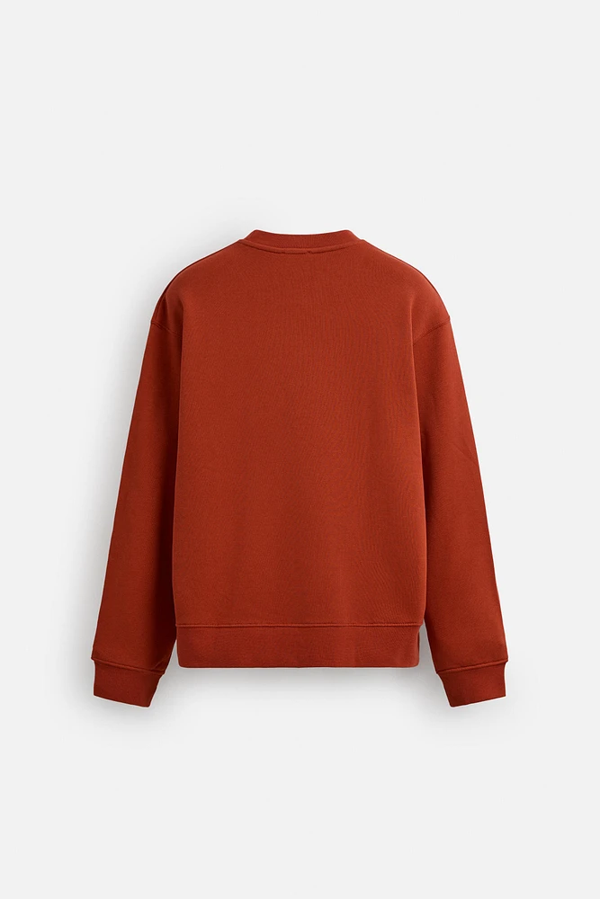CAMBRIDGE© PATCH SWEATSHIRT