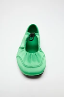SATIN EFFECT RUCHED BALLET FLATS