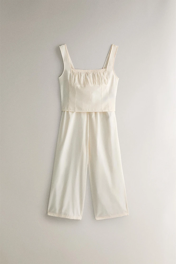 GATHERED LACE COTTON TOP