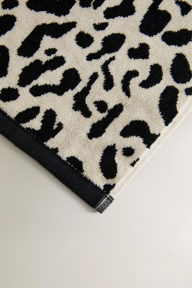SERVIETTE DE BAIN VELOURS IMPRIMÉ ANIMAL