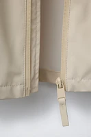 LIGHTWEIGHT WATER REPELLENT RAINCOAT