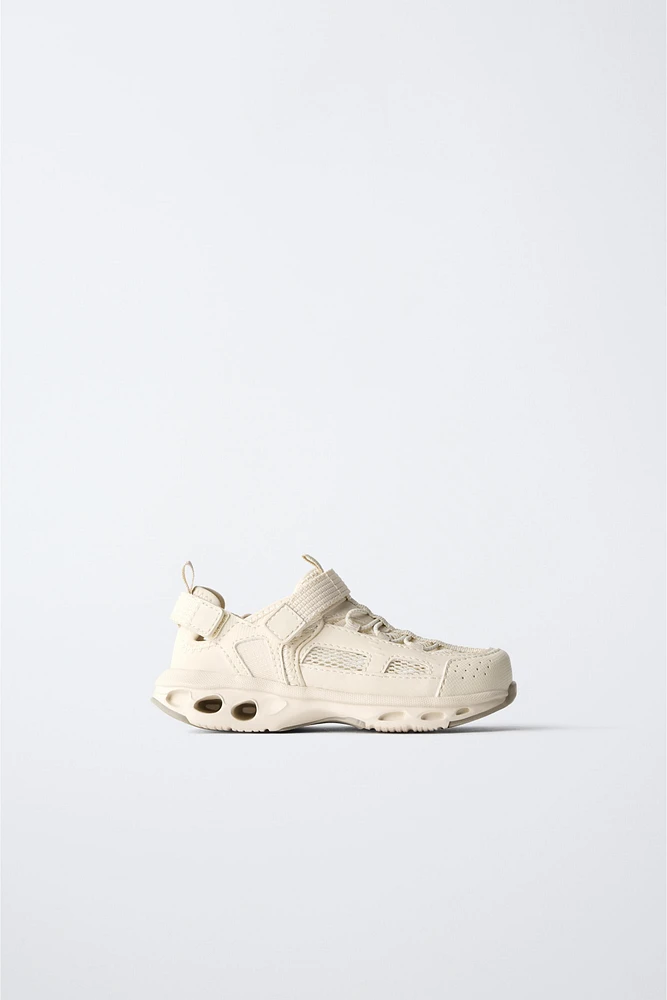 MESH SNEAKERS