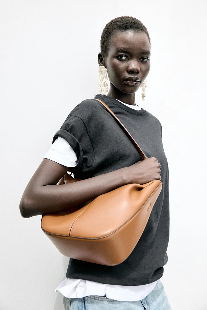 GATHERED SHOPPER