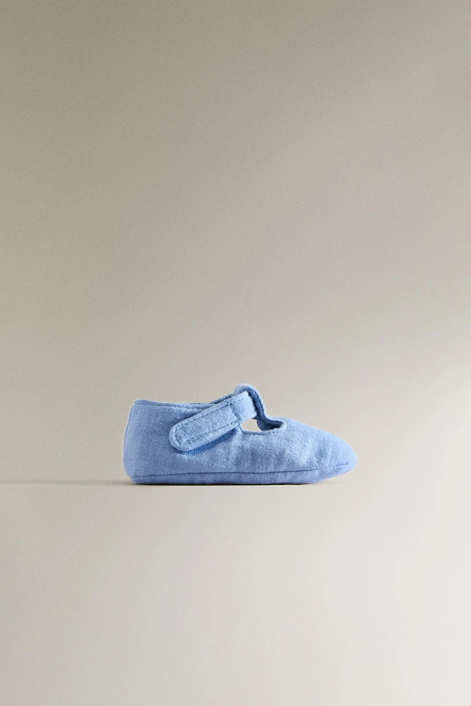 COTTON BOOTIES WITH HOOK-AND-LOOP STRAP