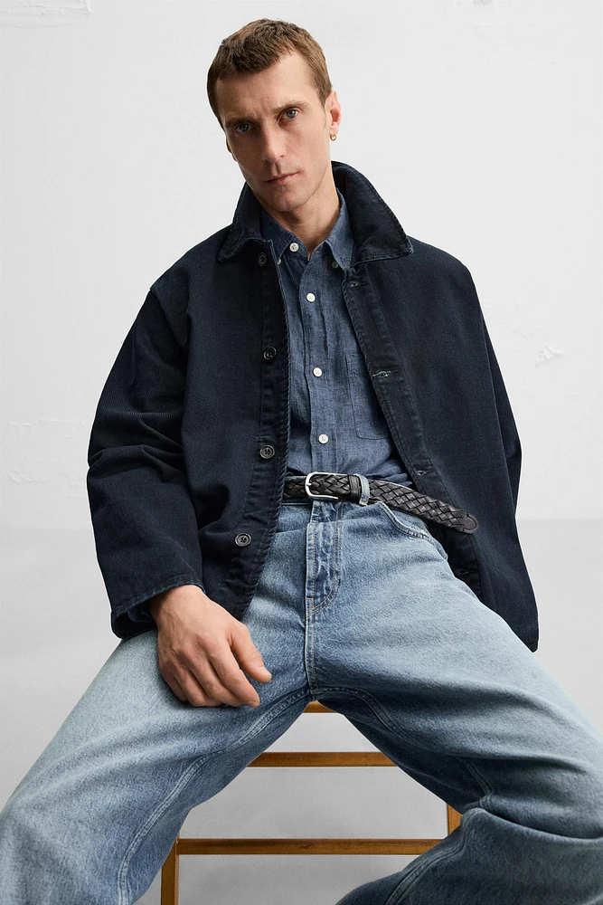 VESTE EN JEAN COUPE CARRÉE