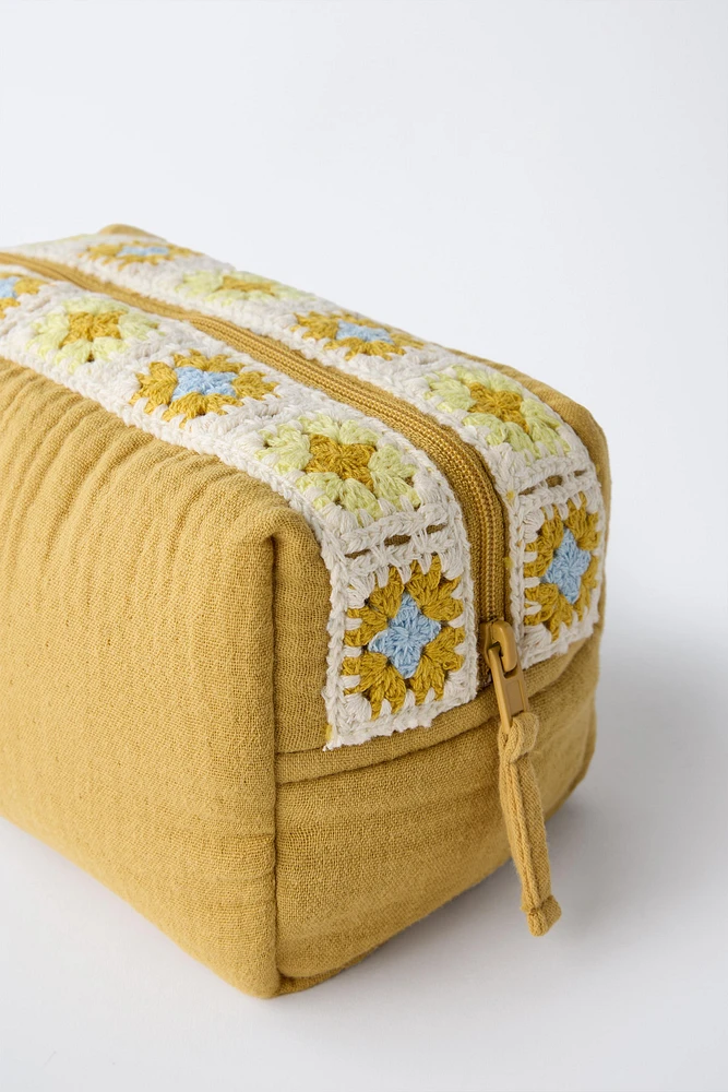 TROUSSE TEXTURE CROCHET