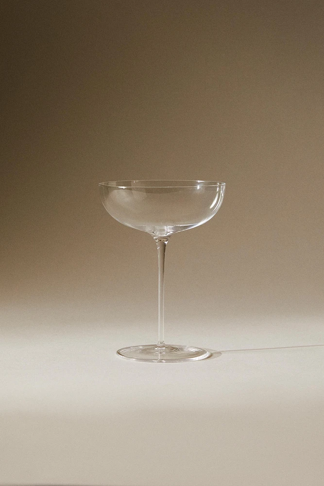 EXTRA LIGHTWEIGHT SPARKLING WINE FLUTE