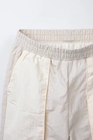 PANTALON DE JOGGING TECHNIQUE CONTRASTÉ