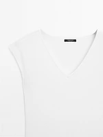 Long contrast V-neck dress