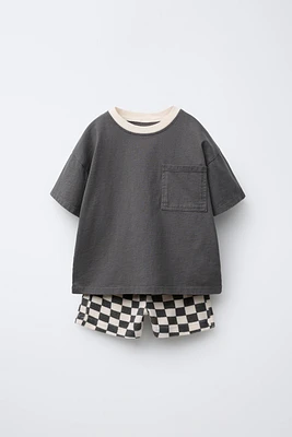 ENSEMBLE DE JOGGING T-SHIRT ET BERMUDA À CARREAUX DAMIER