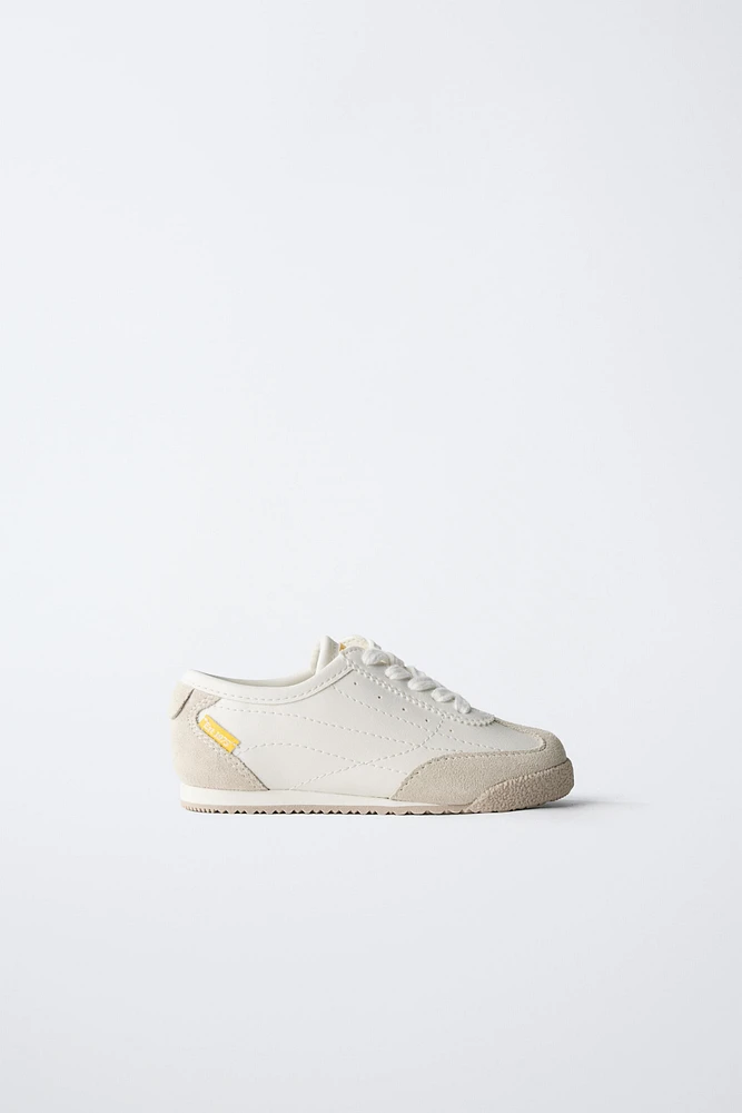 DETAIL SNEAKERS