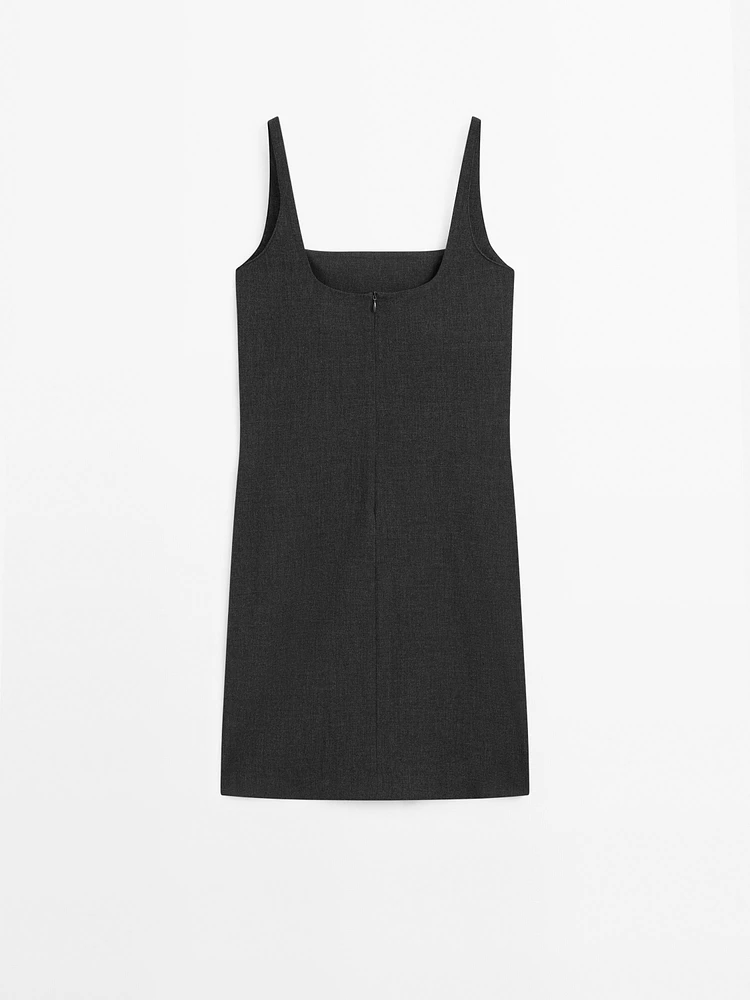 Robe courte à bretelles
