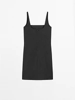 Robe courte à bretelles