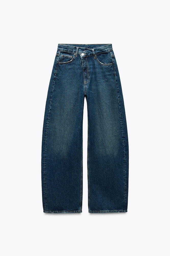 TRF MID-RISE CROSSED WAIST BAGGY JEANS