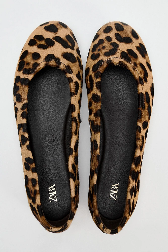 BALLERINES EN CUIR À IMPRIMÉ ANIMALIER