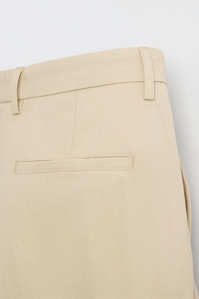 PANTALON RELAXED FIT À PLIS ÉDITION LIMITÉE
