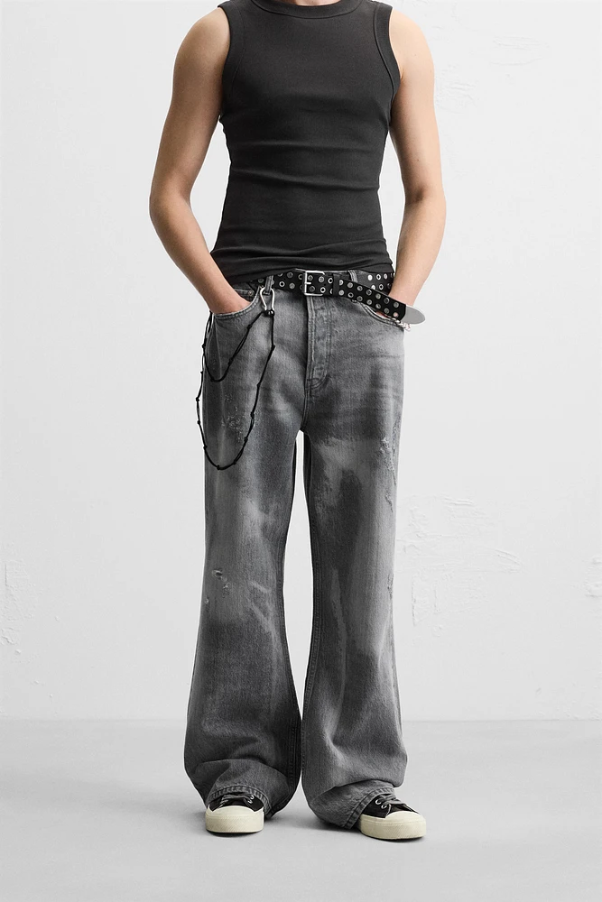 FLARED JEANS