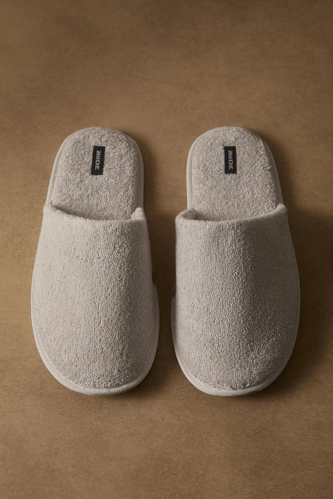 TERRY SLIPPERS