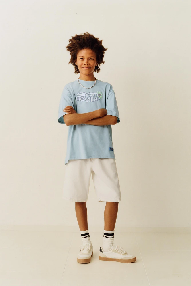 RAISED TEXT T-SHIRT